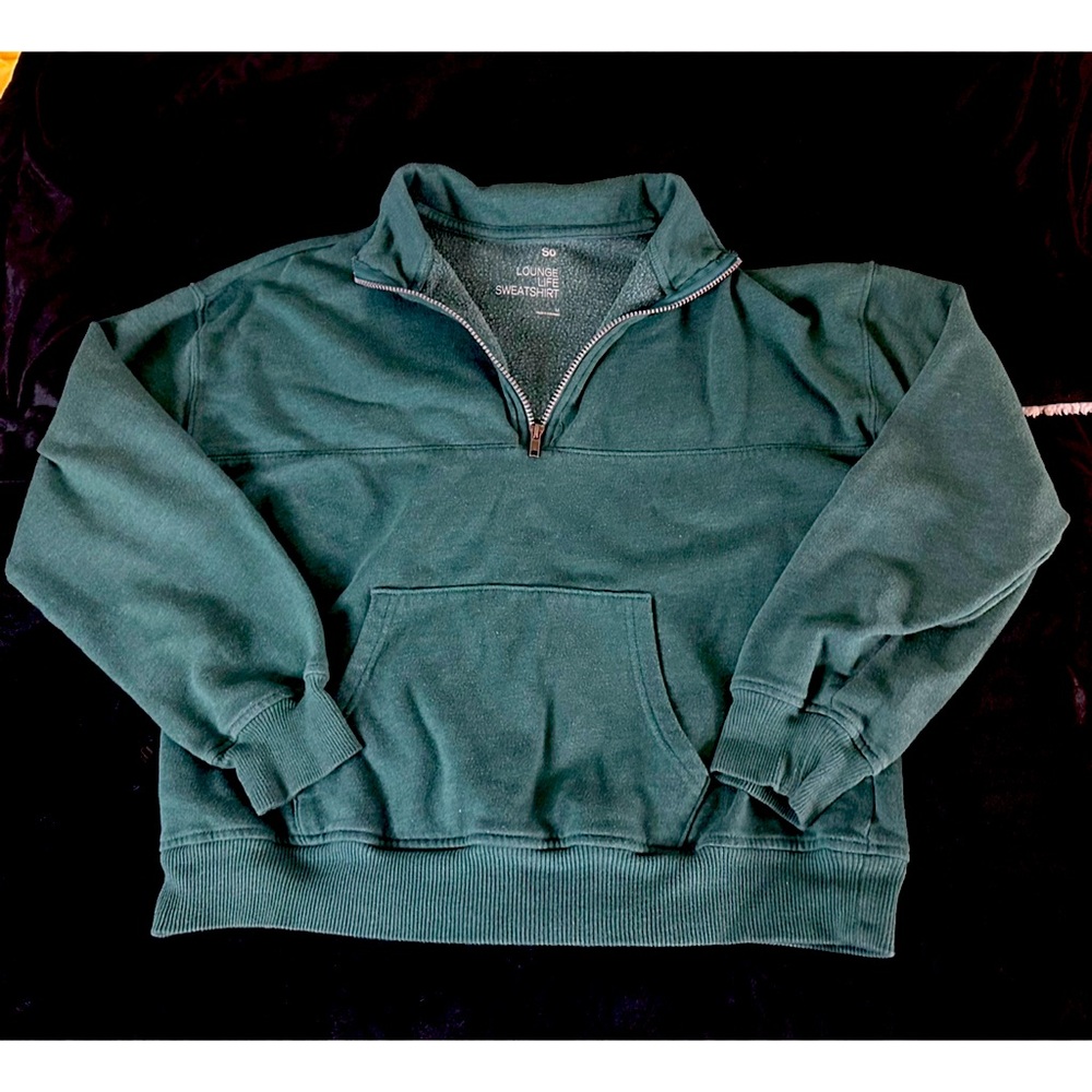 Green half zip crewneck top